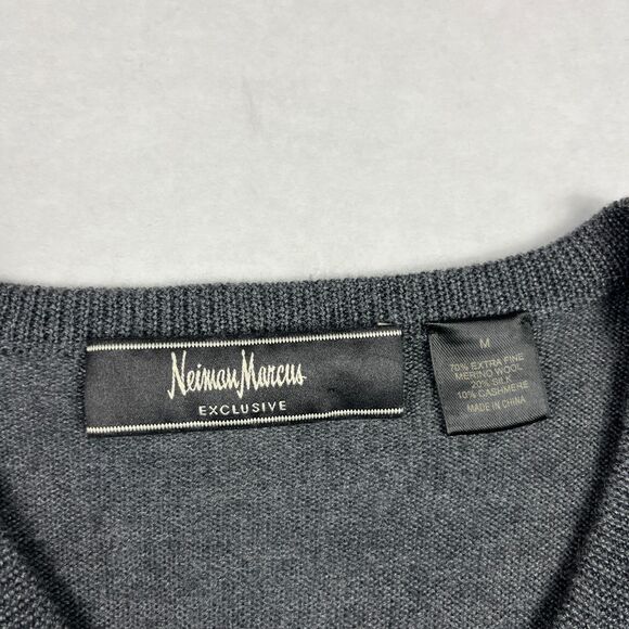 Neiman Marcus Gray V-Neck Sweater Cashmere Silk Blend Classic Luxe Size Medium - Picture 5 of 10